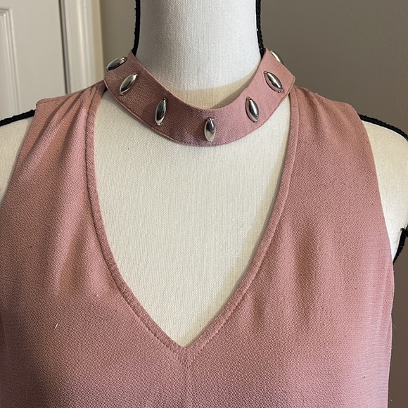 Wrapper halter Dress - Picture 3 of 5